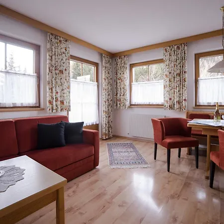 Alberts Bellevue Appartements Nauders Room photo